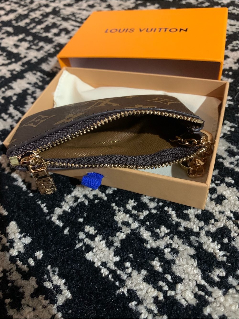Louis Vuitton Brown Monogram Key & Card Pouch with Gold Hardware - Picture 4 of 4
